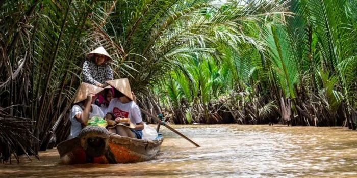 mekong-river-cruise-in-vietnam-in-december