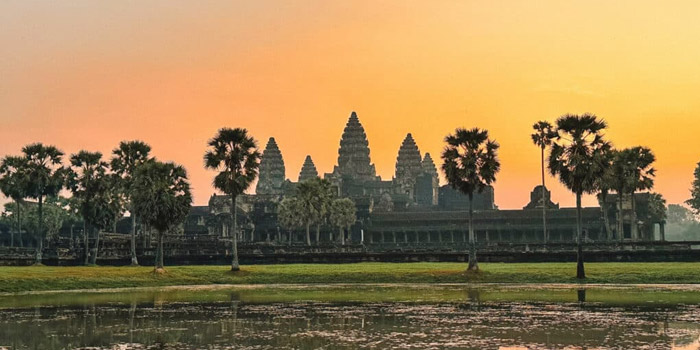 Angkor Wat Early Morning Visit