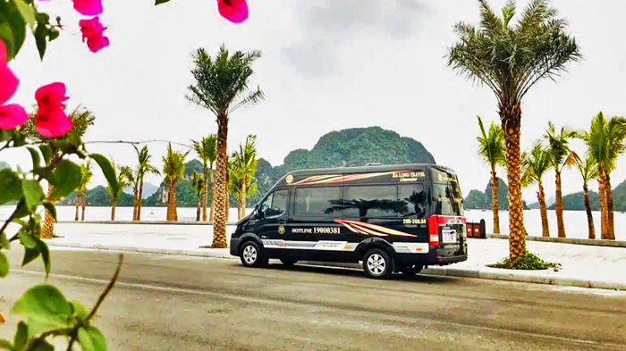 vietnam-limousine-van-transfer